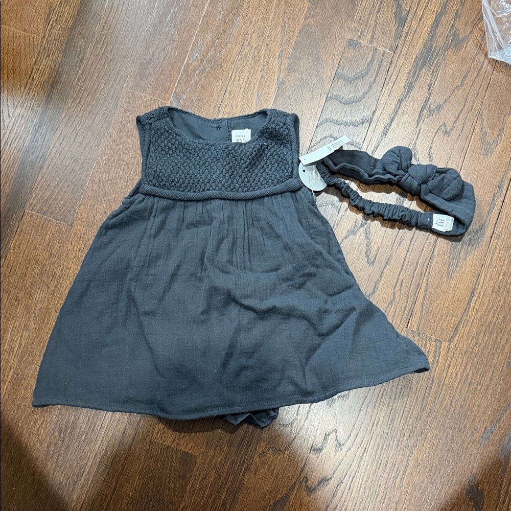 NWT Baby Gap Charming Black Kids Dress with Headband 2 piece set and bloomers